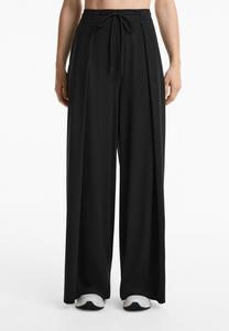 Брюки WIDE OYSHO, черный