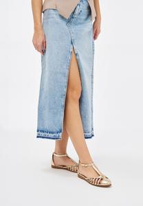 Балетки с ремешком LAMINATED WITH STUDS Frau Shoes, золотой