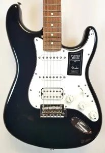 Электрогитара Fender Player Stratocaster HSS, гриф из пальмирового дерева, черный