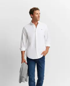 Мужская спортивная рубашка оxfоrd белого цвета с отложным воротником Silbon