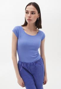 Базовая футболка OXXO