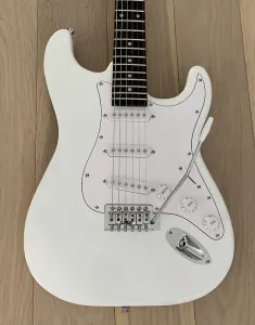 Unbranded Не брендовая гитара в стиле Strat, белая