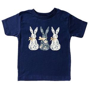 Футболка с принтом Three blue willow bunnies для малышей The Juniper Shop, Navy