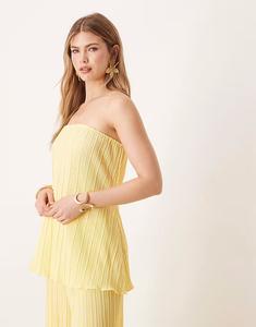 Топ-бандо плиссированный с подвернутым краем ванильно-желтого цвета Yas