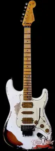 Fender Custom Shop Wild West White Lightning Stratocaster с системой Floyd Rose, конфигурация HSH, гриф из клена с 22 ладами, с эффектом Heavy Relic, двухтонная отделка Sunburst, вес 8,00 фунтов