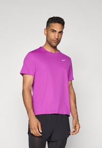 Футболка Nike Performance MILER, Vivid Purple/Reflective Silver-Coloured/Purple
