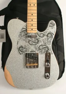Fender Brad Paisley Road Worn Telecaster с кленовой накладкой грифа, серебристый блеск MX24005811