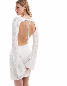 4th & Reckless крючком мини-пляжное платье с открытыми завязками сзади и расклешенными рукавами белого цвета