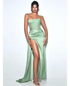 Женское атласное платье с высоким разрезом и кристаллами от Holly Basil Miss Circle, зеленый