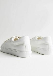 Низкие кеды Metal Trim New Look, белые