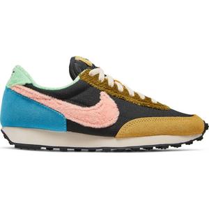 Кроссовки Nike Wmns Daybreak 'Fur Pack - Guava Ice Atomic Pink', черный