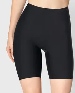 Гладкий пояс средней формы для брюк Triumph, черный