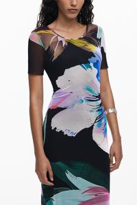 Платье приталенного силуэта с акварельным цветочным принтом