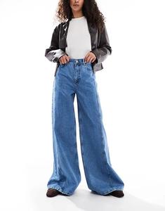 Расклешенные джинсы Miss Selfridge со швами, средней степени стирки