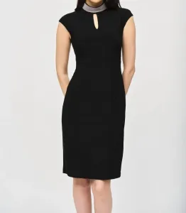 Платье-футляр с украшенным воротником-чокером, черное Joseph Ribkoff