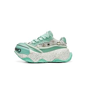 XMZY Вулкано Импрешн Коллекция Массивные кроссовки женские низкие кремово-белые/шалфейно-зеленые пурпурно-фиолетовые таро, цвет Sage Green