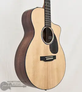 Акустическая/электрогитара C.F. Martin SC-10e с верхней декой из ели