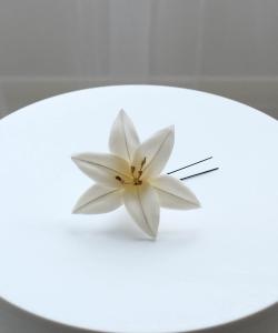 Украшение для волос: лилия Utatane, цвет White