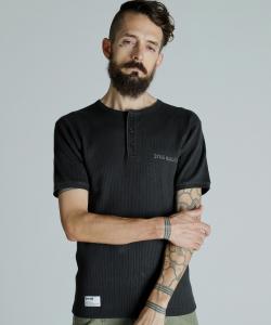 Футболка армейского типа "Хенли"/Футболка армейского типа "Хенли"