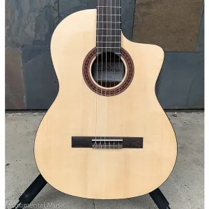 Классическая гитара CORDOBA C5-CE SP
