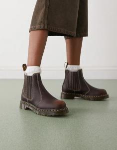 Ботинки Chelsea Dr Martens 2976 Leonore темно-коричневого цвета