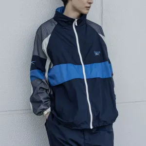 Спортивная куртка в стиле 90-х: перезапуск.