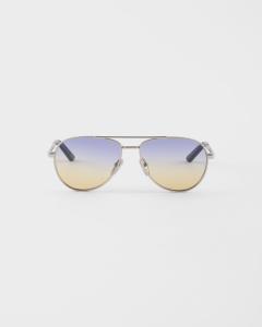 Солнцезащитные очки с культовой металлической табличкой Prada, фиолетовый