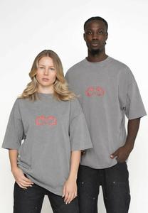 Футболка Multiply Apparel OVERSIZE CELTIC, Black Soda Washed/Light Grey