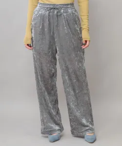 Удобные брюки из сетчатого велюра и велюра с леопардовым принтом.