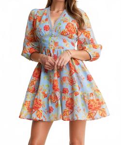 Мини-платье с цветочным принтом и блоками цвета пыльного синего цвета Davi & Dani, Dusty Blue