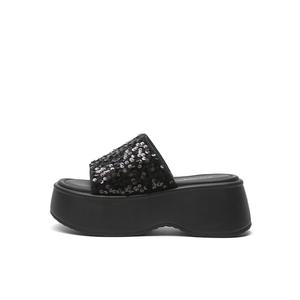 Шлепанцы и сланцы DAPHNE Slide Slippers Women's