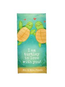 Mr. & Mrs. Panda Пляжное полотенце с изображением пары черепах и надписью пастельно-серого цвета