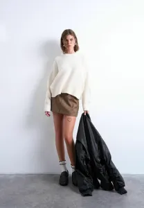 Лучший джемпер Topshop, Snow White