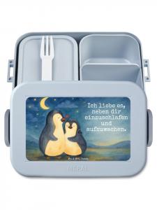 Mr. & Mrs. Panda Дизайн ланчбокса: пингвины засыпают, надпись пастельно-голубого цвета