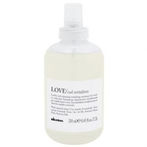 Восстанавливающее средство | Мист, освежающий вьющиеся волосы, придающий им объем и мягкость, 250 мл. Davines Love Curl