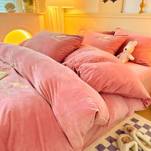 Antarctic Комплект постельного белья из 8 предметов для кровати 180 см (пододеяльник, простыня на резинке, 2 наволочки, одеяло 3 кг), двусторонний велюр, цвет Feather - Light Bean Paste