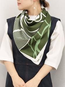 Cachecache / Эксклюзивные большие шарфы, доступные только в интернете