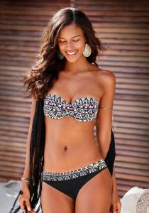 LASCANA Женские Классические Шорты-бикини со складкой, черный