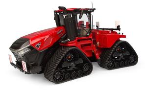 Металлическая коллекционная модель трактора Case IH Quadtrac 715 1:32 UH Universal Hobbies
