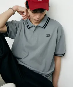 Футболка-поло из пике с индивидуальным логотипом, выпущенная ограниченным тиражом.