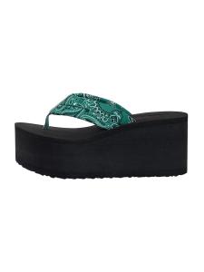 Сандалии с Т-образной перемычкой Pull&Bear, светло-зеленый/темно-зеленый