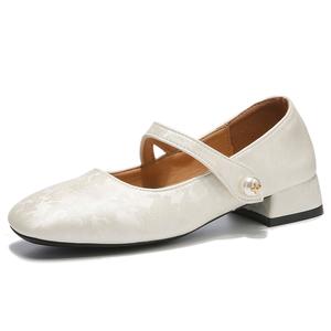 Туфли Мэри Джейн на массивном каблуке Women's Komanic, Ecru