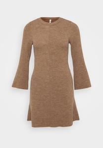 Платье-джемпер ONLMONICA O NECK DRESS ONLY Petite, бежевый