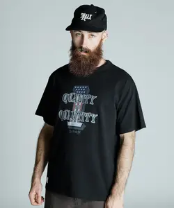 Качество футболок важнее количества.