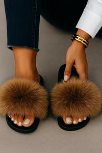 Women's Brandy Luxe Fox Slides In Brown Haining Jinkeke Clothing Co.