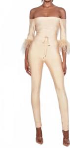 Квадра Бежевый комбинезон с открытыми плечами Miss Circle