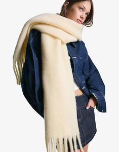 Одеяло-шарф Bershka желтого цвета