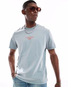 Футболка с маленьким центральным логотипом Calvin Klein в выцветшем синем цвете Calvin Klein Jeans