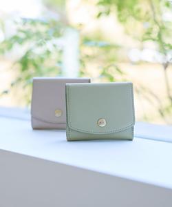 Складной кошелек Topkapi COLORATO с тиснением под квадратную текстуру кожи.