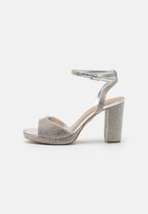 Босоножки на каблуке ALLURING ALDO, серебряный